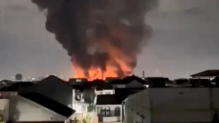 Depo Pertamina Plumpang Terbakar, Setidaknya 13 Orang Meninggal Puluhan Luka luka