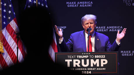 Trump Sebut Biden Telah Membawa Dunia Lebih Dekat kepada Bencana Perang Nuklir dari Sebelumnya