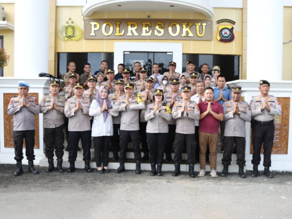 Waka Polres OKU Kompol Farida Aprillah, SH Gelar Halal Bihalal Besama Personil dan Jajaran