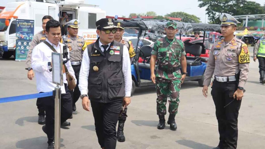 Ridwan Kamil Tinjau Pos Terpadu Rest Area KM 57
