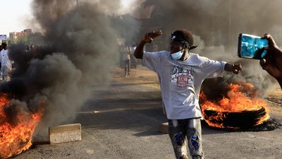 Perebutan Kekuasaan antar Faksi Militer di Sudan Memakan 80 Tewas 600 Terluka