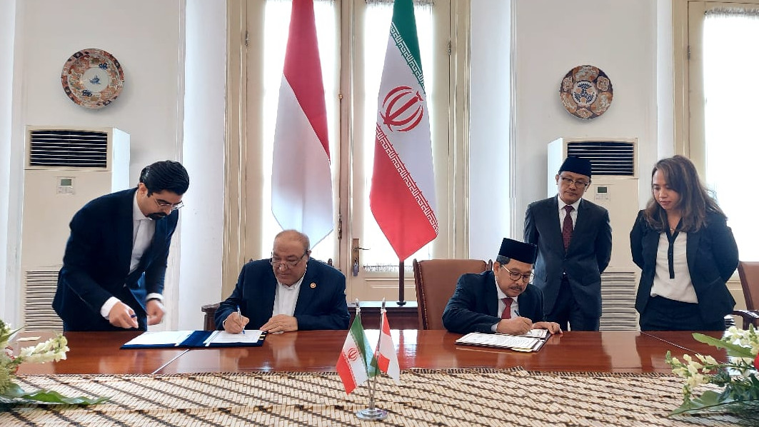 Indonesia – Iran Jalin Kerja Sama Jaminan Produk Halal Indonesia – Iran Jalin Kerja Sama Jaminan Produk Halal