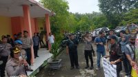 Aksi Demo Damai Terjadi Kembali di Halaman Kantor DLH OKU