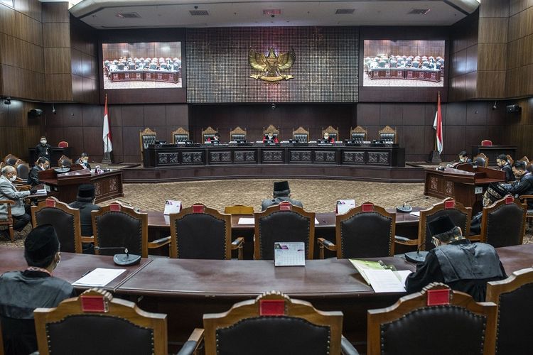 MK Perpanjang Masa Jabatan Ketua KPK Hingga 2024, Berikut Beberapa Tanggapan