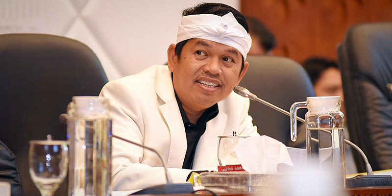Pernyataan KDM Bikin Media ‘Sudah Jatuh, Tertimpa Tangga Pula Pernyataan KDM Bikin Media ‘Sudah Jatuh, Tertimpa Tangga Pula