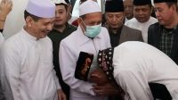Kunjungi Kesultanan Banten Lama, Ganjar Ziarah ke Makam Sultan Maulana Hasanuddin