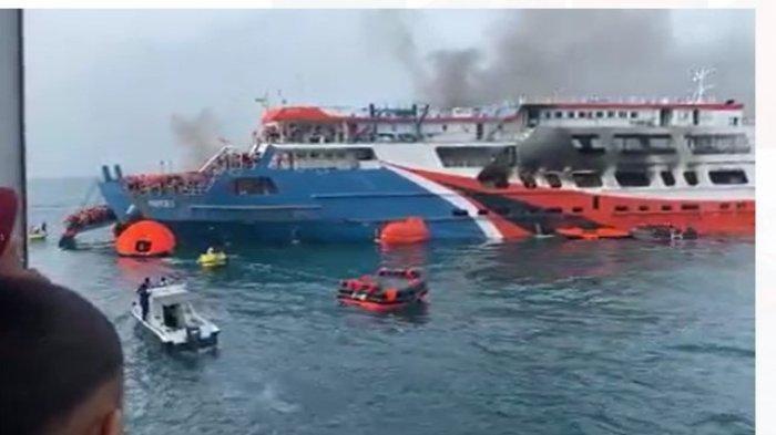 Masih Diselidiki, Kapal Feri KMP Royce Terbakar di Laut Merak Penumpang Dievakuasi