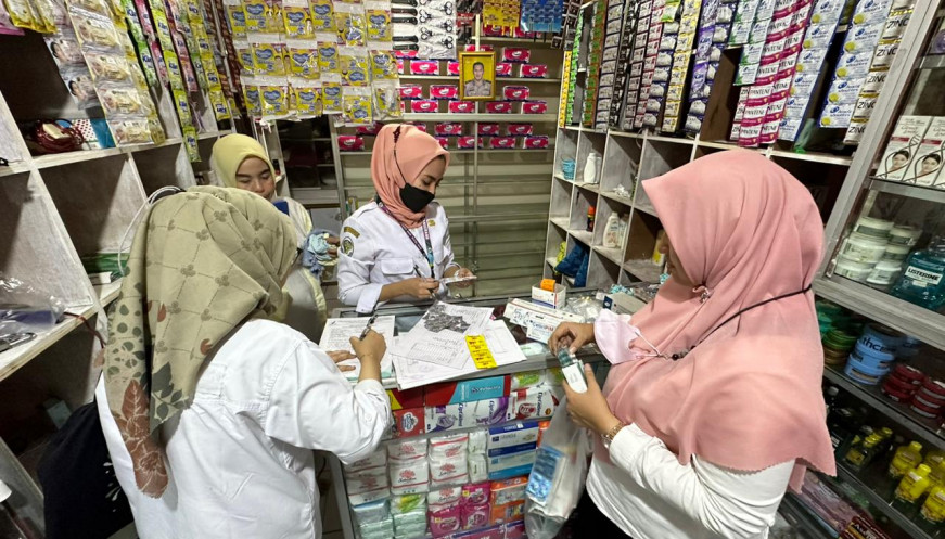Ratusan Butir Obat Tak Berizin Edar Diamankan Dinkes Kab Tangerang Ratusan Butir Obat Tak Berizin Edar Diamankan Dinkes Kab Tangerang