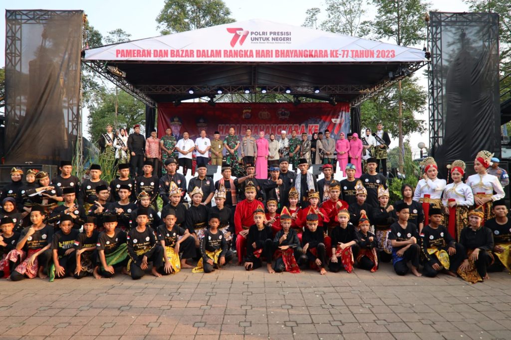 Kapolda Banten Buka Festival Budaya dan Bazar Bhayangkara