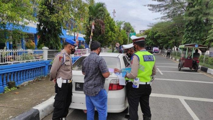 Mau Ditilang Manual, Tolak Jika Polisi Tak Miliki Ini Mau Ditilang Manual, Tolak Jika Polisi Tak Miliki Ini