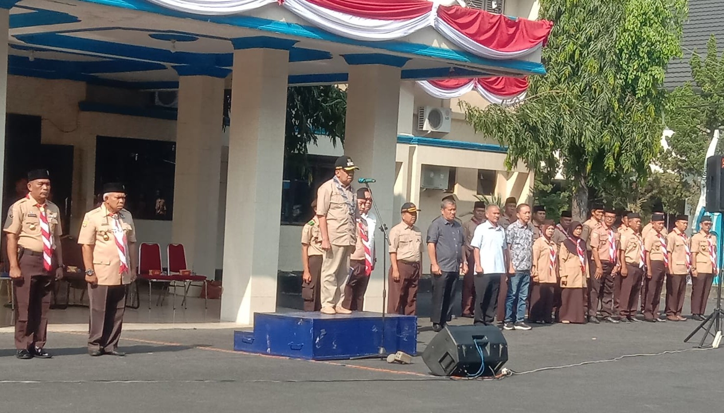 Kontingen Pramuka Kwarcab Lahat Dilepas Wabub Lahat Menuju Bumi Perkemahan Wiladatika Cibubur Kontingen Pramuka Kwarcab Lahat Dilepas Wabub Lahat Menuju Bumi Perkemahan Wiladatika Cibubur