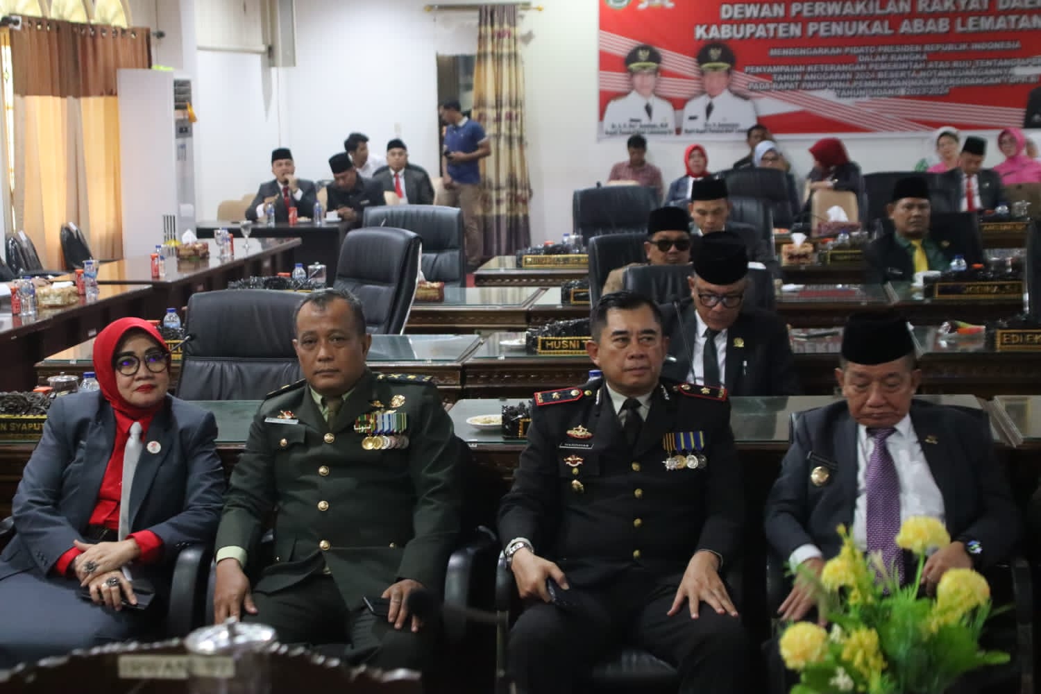Bupati Heri Amalindo Diwakili Wabup Hadiri Rapat Paripurna DPRD Mendengarkan Pidato Kenegaraan Presiden RI 
