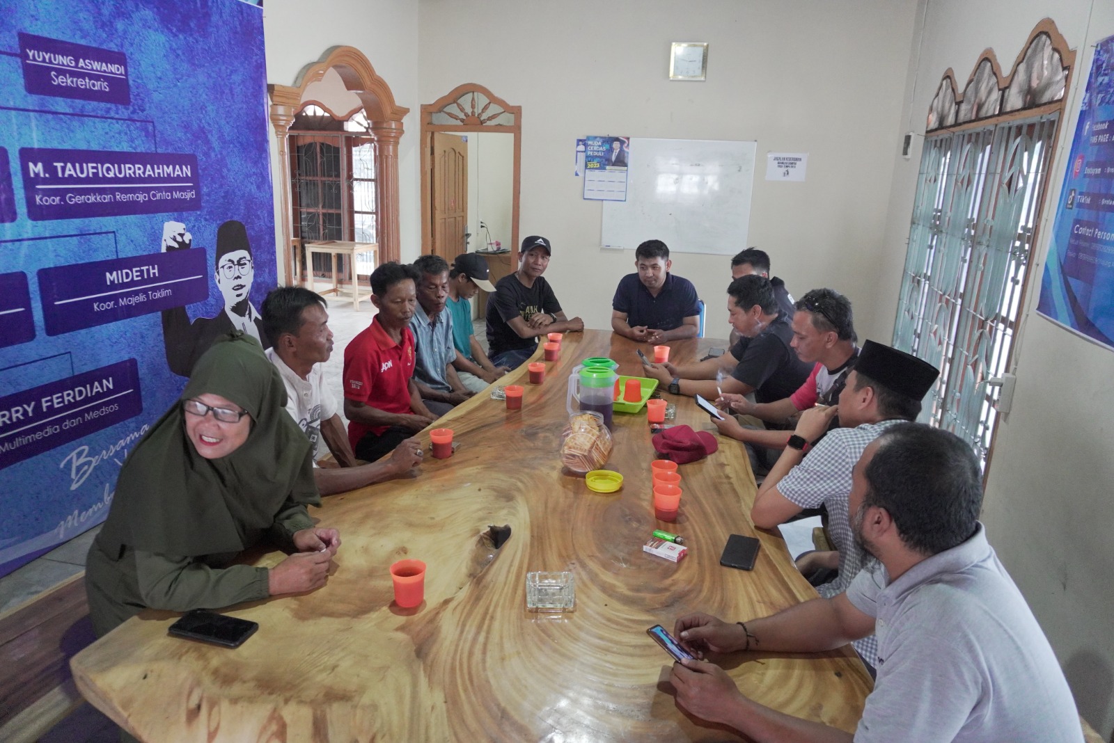 Bosan dengan Janji-janji, Petani Kemelak Melihat Harapan Baru YPN untuk OKU 1