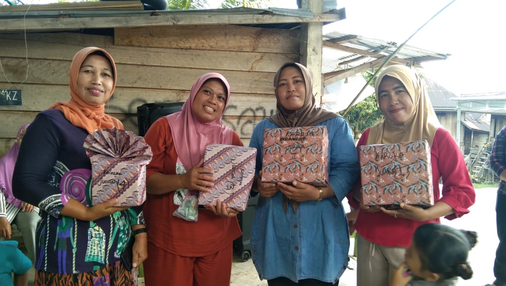Warga Desa Tanjung Agung Memeriahkan Hari Kemerdekaan Republik Indonesia Ke 78 dengan Lomba Karaoke