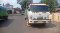 Dishub Muara Enim Berhasil Tertibkan Mobil Parkir Sembarangan di Badan Jalan