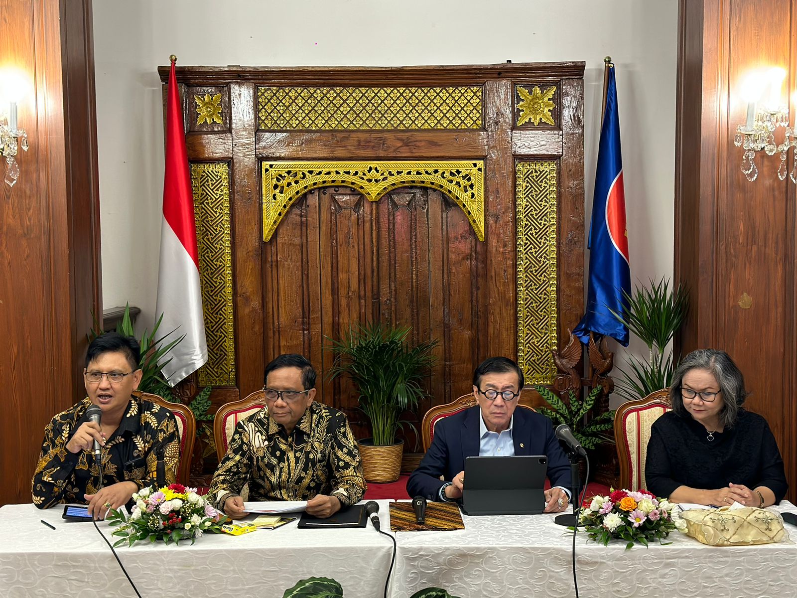 Menko Polhukam dan Menkumham Kunjungi Ceko Buka Lebar Peluang Repatriasi Korban Pelanggaran HAM Berat