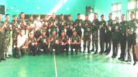 Dandim 0405/Lahat BeriPrajurit TNI Buku Panduan Jaga Netralitas di Pemilu 2024