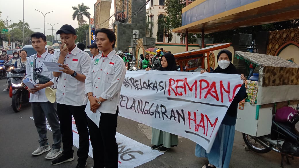 KAMMI UIN Jakarta Gelar Aksi Mengecam Tindakan Represif Aparat di Pulau Rempang