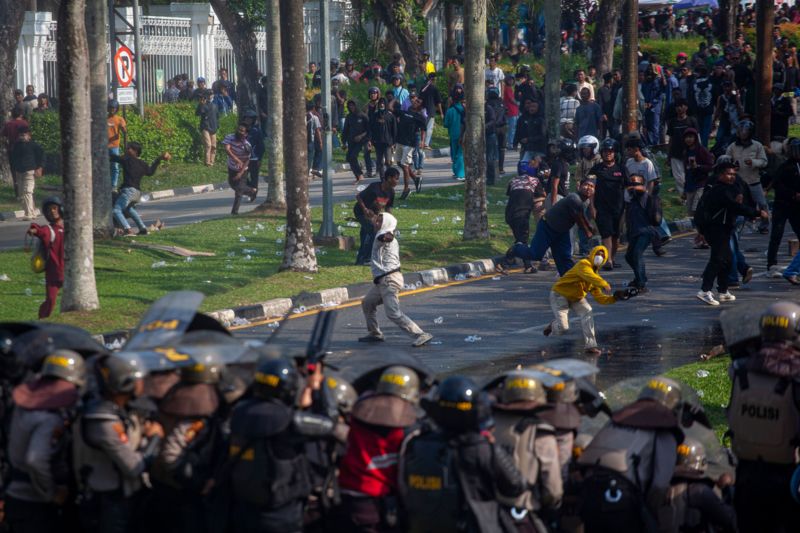 Konflik Rempang, Pemerintah: Bukan Relokasi tapi Menggeser, Warga Tetap Menolak Konflik Rempang, Pemerintah: Bukan Relokasi tapi Menggeser, Warga Tetap Menolak