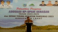 Wabup Lahat Melantik Pengurus Asosiasi Pengelola SPAM Perdesaan Serasan Periode 2023-2026