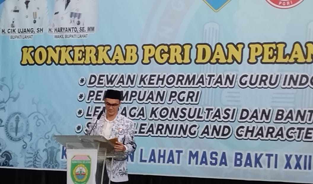 Konferensi PGRI dan Pelantikan Pengurus Dewan Kehormatan Guru Indonesia Kabupaten Lahat