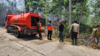 Tim Gabungan Polsek, TNI dan BPBD PALI Memadamkan Karhutla di Sukarami