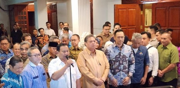Prabowo Resmi Umumkan Gibran Jadi Cawapresnya, Begini Kata Demokrat dan PDIP