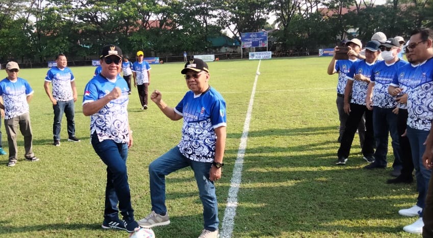 Cik Ujang Buka Perhelatan Sepak bola Bupati Cup 2023