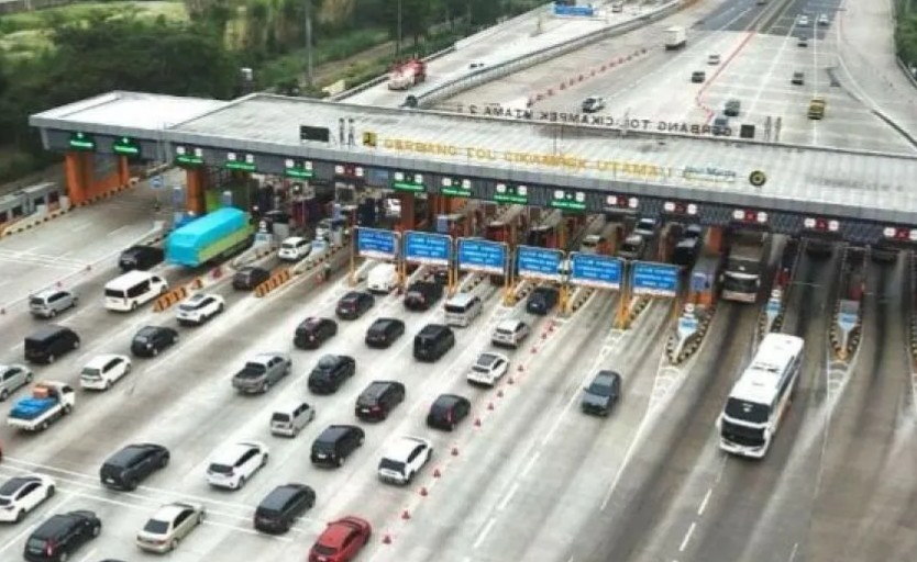 Hingga H-4 Natal, Ratusan Ribu Kendaraan Melintas di Gerbang Tol Cikarang Utama