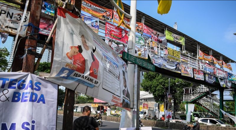 Bawaslu Banten Tertibkan 42.588 Alat Peraga Kampanye