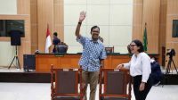 PN Jakarta Timur Vonis Bebas Haris Azhar dan Fatia maulidiyanti