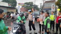 Jelang Buka Puasa, Polsek Babelan bagikan Takjil Gratis kepada Masyarakat