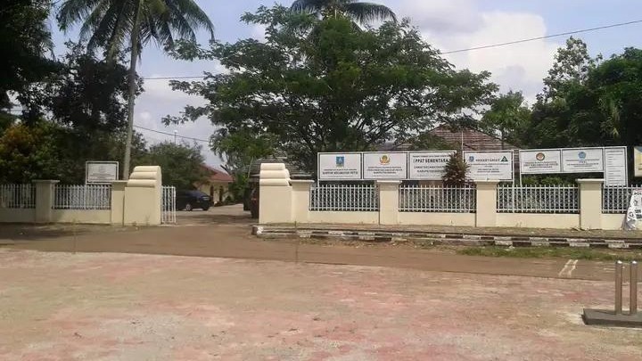 Warga Kecamatan Petir Berharap Pemerintah Segera Bangun SMK Negeri di Wilayahnya Warga Kecamatan Petir Berharap Pemerintah Segera Bangun SMK Negeri di Wilayahnya