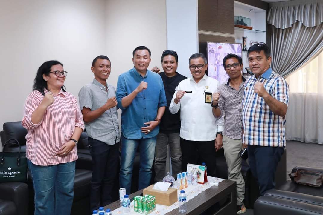 Terima Bos Posmetro Batam, Jefridin Cerita Jurus Kurangi Ketimpangan Sosial & Ekonomi