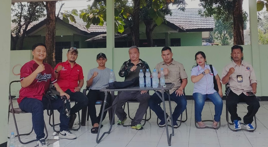 Silahturahmi Ikatan Wartawan Online Indonesia DPD Kota Bekasi KeBatalyon Armed 7 /155 GS Silahturahmi Ikatan Wartawan Online Indonesia DPD Kota Bekasi KeBatalyon Armed 7 /155 GS