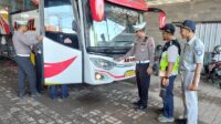 Satlantas Polres Pekalongan dan Tim Gabungan Gelar Pemeriksaan Laik Jalan Angkutan Wisata Satlantas Polres Pekalongan dan Tim Gabungan Gelar Pemeriksaan Laik Jalan Angkutan Wisata