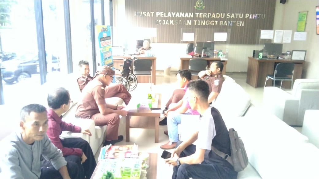 Koalisi LKRB Kembali Datangi Kejati Banten, Pertanyakan Laporan Dugaan Korupsi Jalan Banten Lama Tonjong 