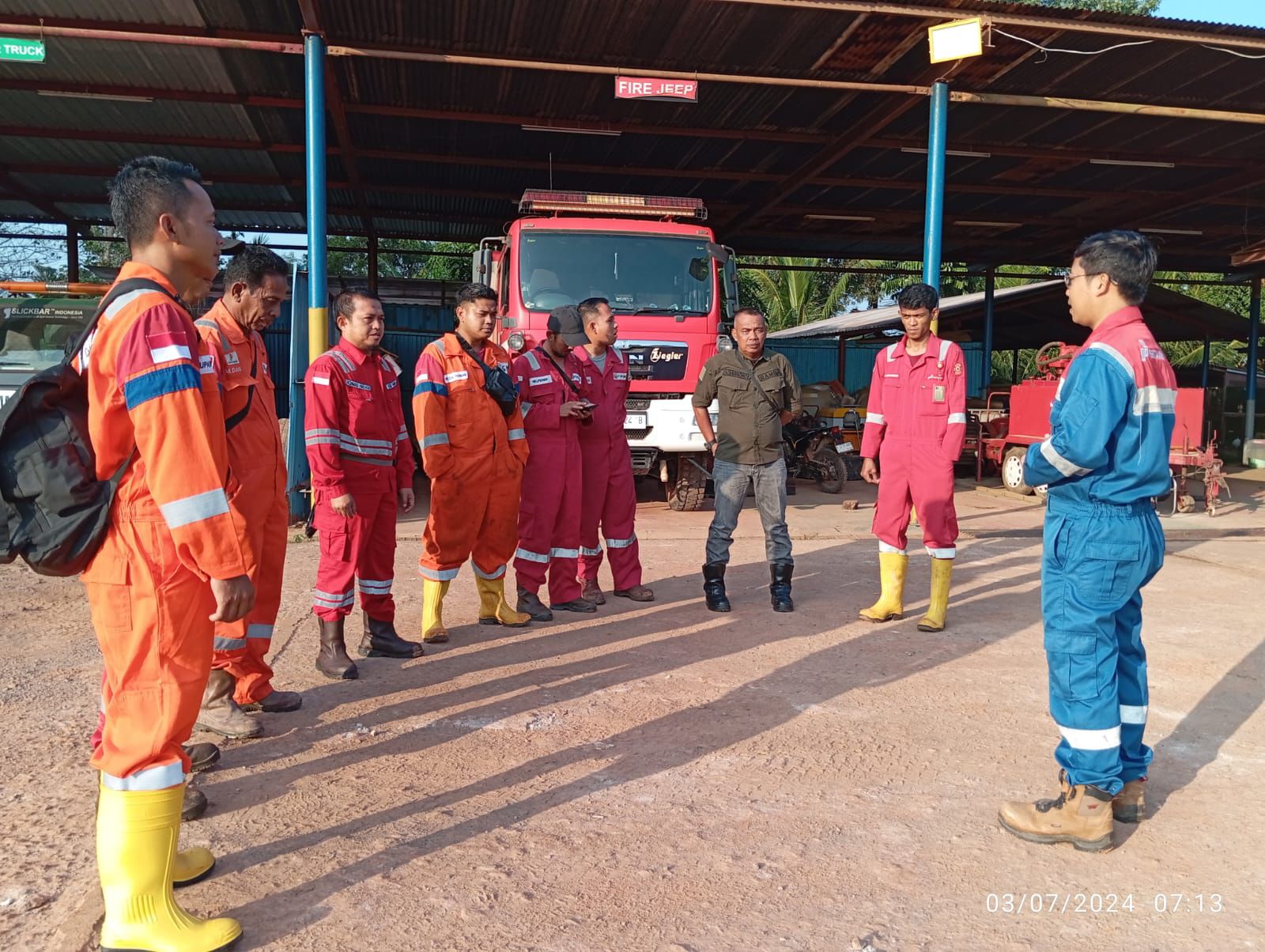 Tanggulangi Tumpahan Minyak Mentah di Sungai Parung, Pertamina EP Ramba Field Terjunkan Personil dan Peralatan