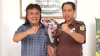 Laskar Lampung DPC Kota Metro Datangi Kajari Metro terkait Perkara Korupsi di Dinas PUTR Laskar Lampung DPC Kota Metro Datangi Kajari Metro terkait Perkara Korupsi di Dinas PUTR