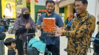 Dirut KAI Sapa Pelanggan dan Sampaikan Permohonan Maaf atas Keterlambatan KA Akibat Banjir di Grobogan Dirut KAI Sapa Pelanggan dan Sampaikan Permohonan Maaf atas Keterlambatan KA Akibat Banjir di Grobogan