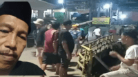 Warga Leles Desa Sindang sari dan Desa Pangadegan Swadaya Perbaiki Jalan yang Rusak