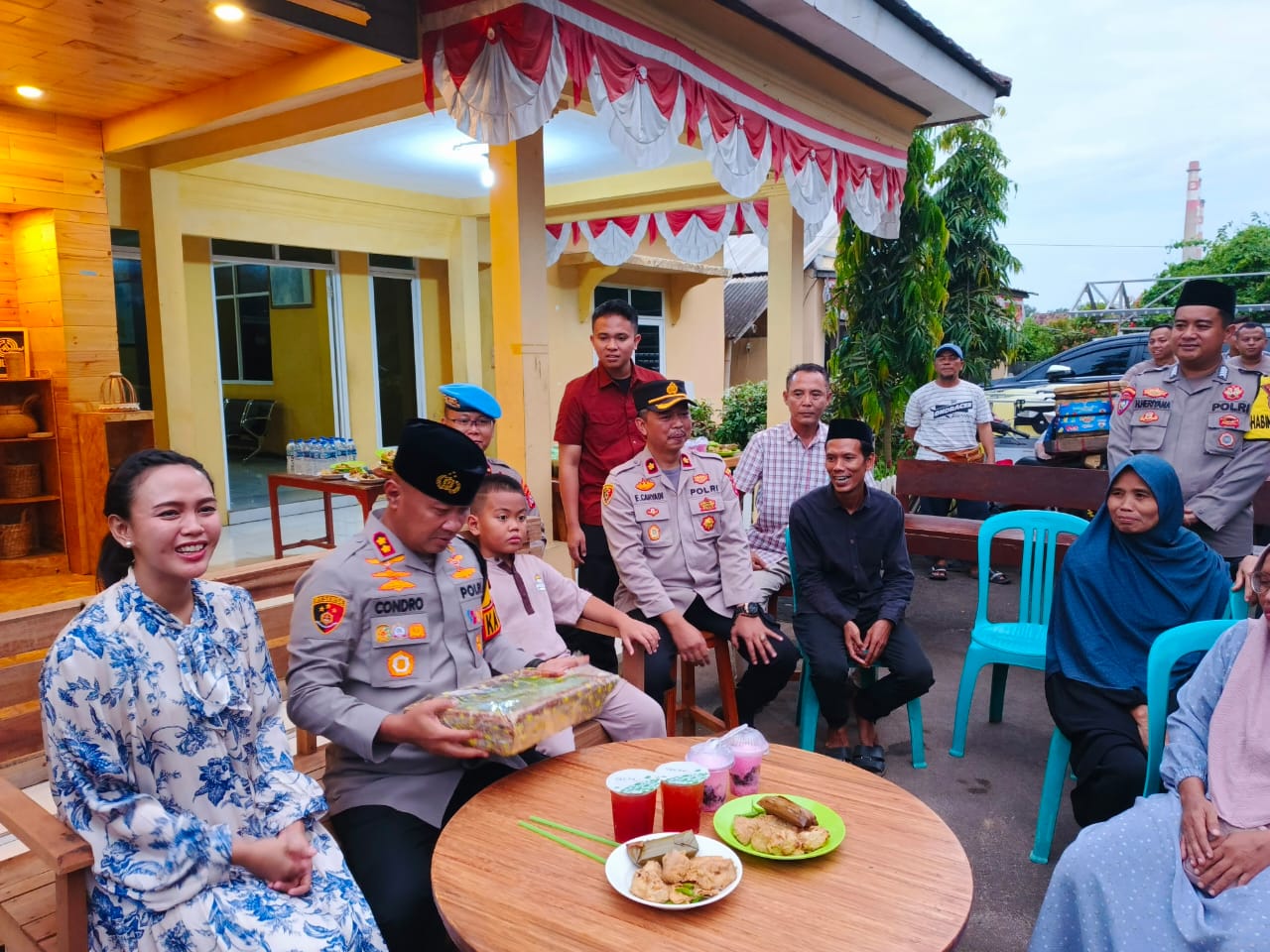 Safari Ramadhan, Kapolres Serang Buka Bersama dan Beri Penghargaan Kepada Desa Tegal Maja