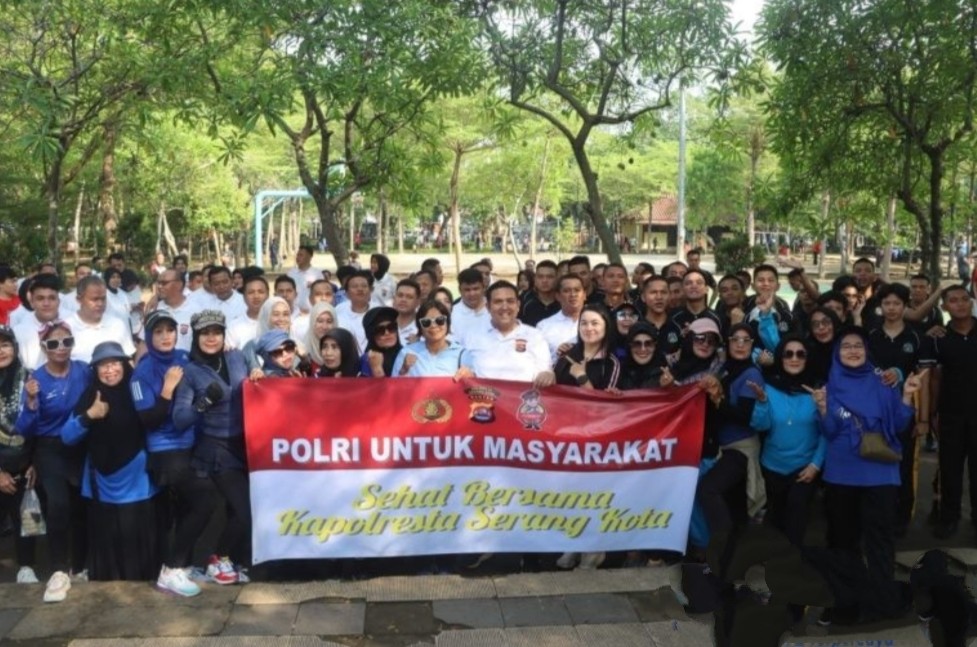 Kapolresta Serang&nbsp; laksanakan kegiatan Olahraga “Sehat bersama Masyarakat”