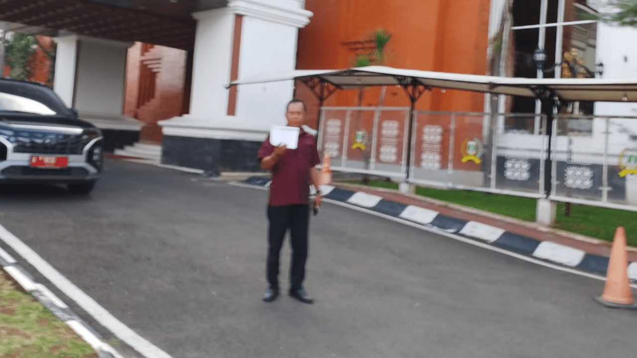 Ketua MCR Laporkan Kepsek dan Panitia SPMB SMKN 2 Kabupaten Tangerang ke Gubernur, Kejati hingga Ombudsman