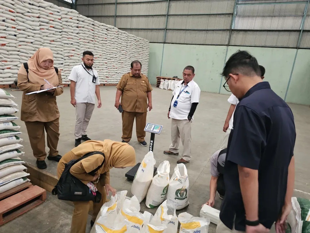 DKP Kota Tangerang Pastikan Kondisi Beras Bantuan Aman dan Layak Dikonsumsi