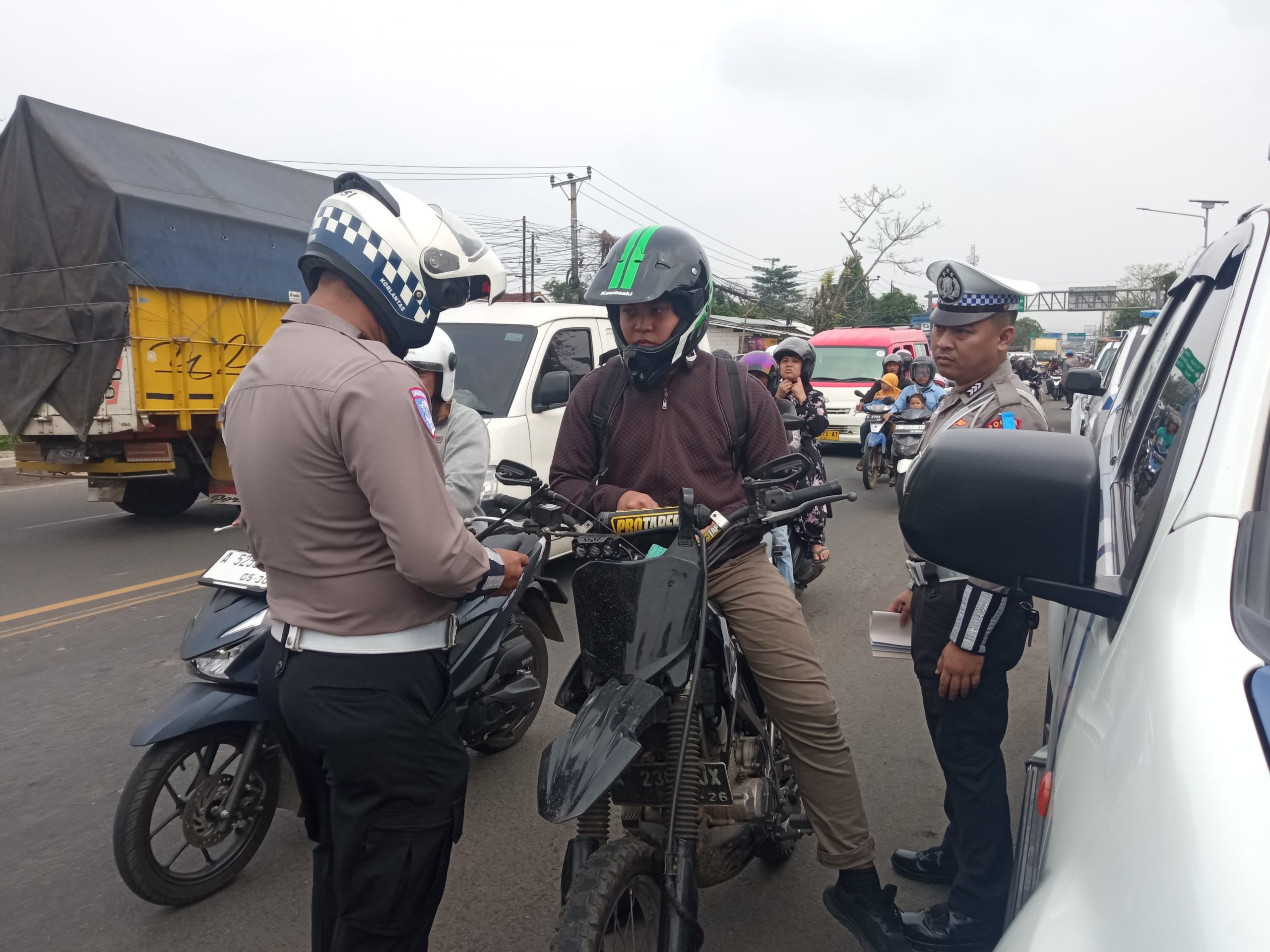 Hari Pertama Ops Patuh Maung 2025, Ditlantas Polda Banten Lakukan Teguran, Himbauan Hingga Tilang