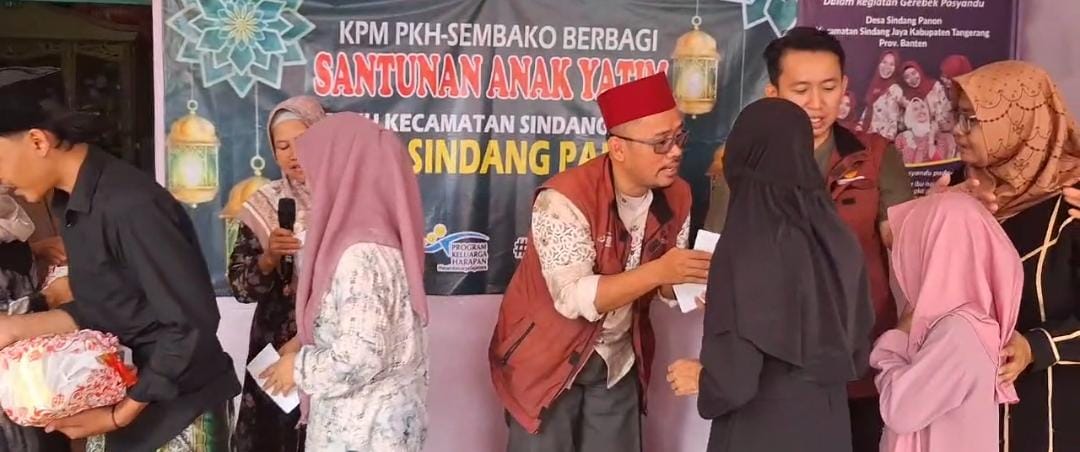 KPM PKH Dan Sembako Desa Sindang Panon Gelar Bhakti Sosial Berbagi Santunan Anak Yatim