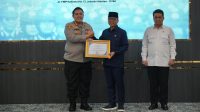 Kapolresta Serang Kota Terima Penghargaan dari Menteri Desa dan PDT
