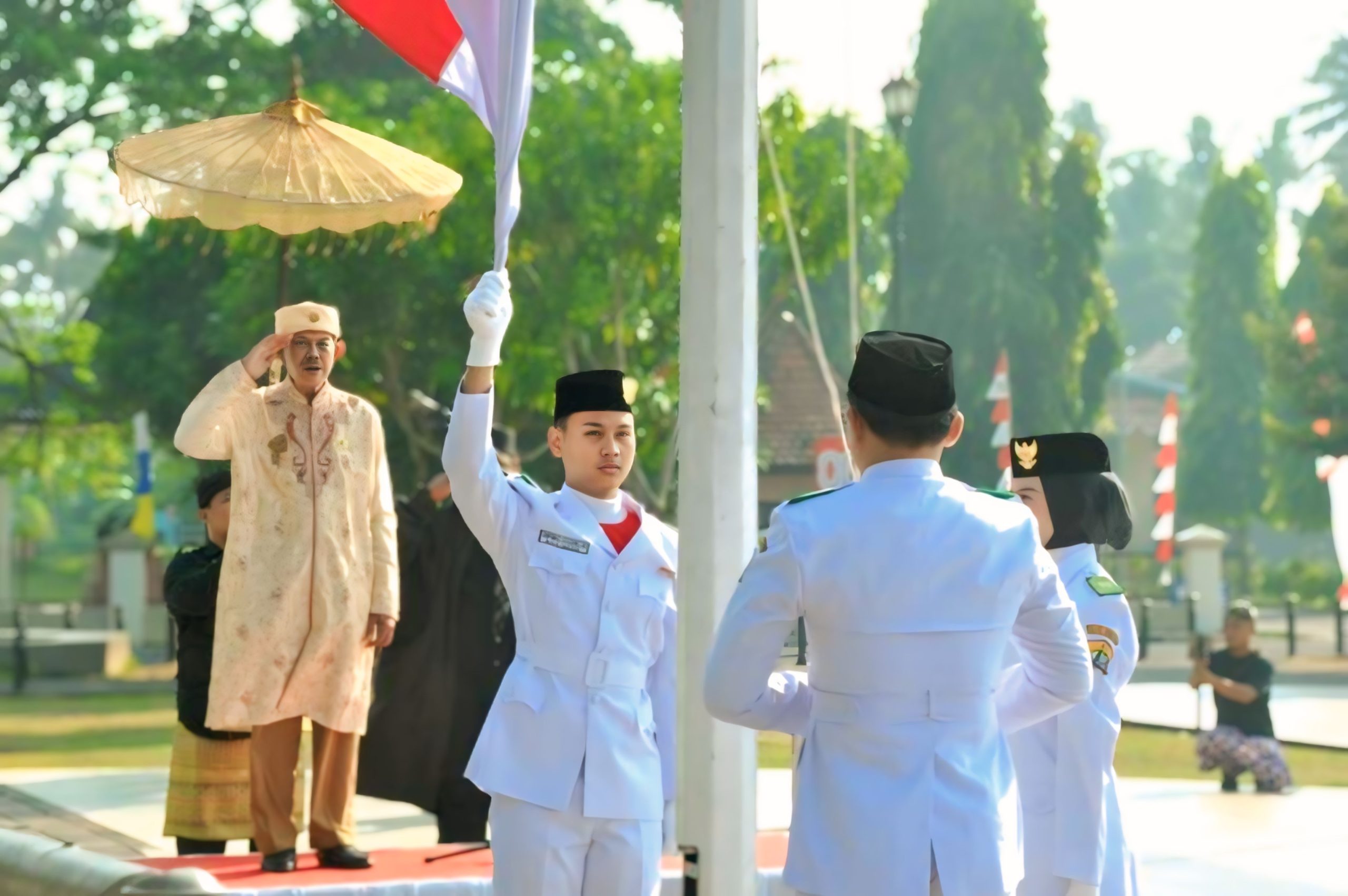 RTB. Hendra Bambang Wisanggeni Pimpin Upacara HUT ke-80 RI di Situs Kesultanan Banten