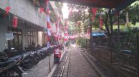 UPT Rusunawa Disperkimtan Kota Tangerang Laksanakan Pemasangan Bendera Merah Putih dan Persiapan Upacara Bersama Warga Rusunawa UPT Rusunawa Disperkimtan Kota Tangerang Laksanakan Pemasangan Bendera Merah Putih dan Persiapan Upacara Bersama Warga Rusunawa